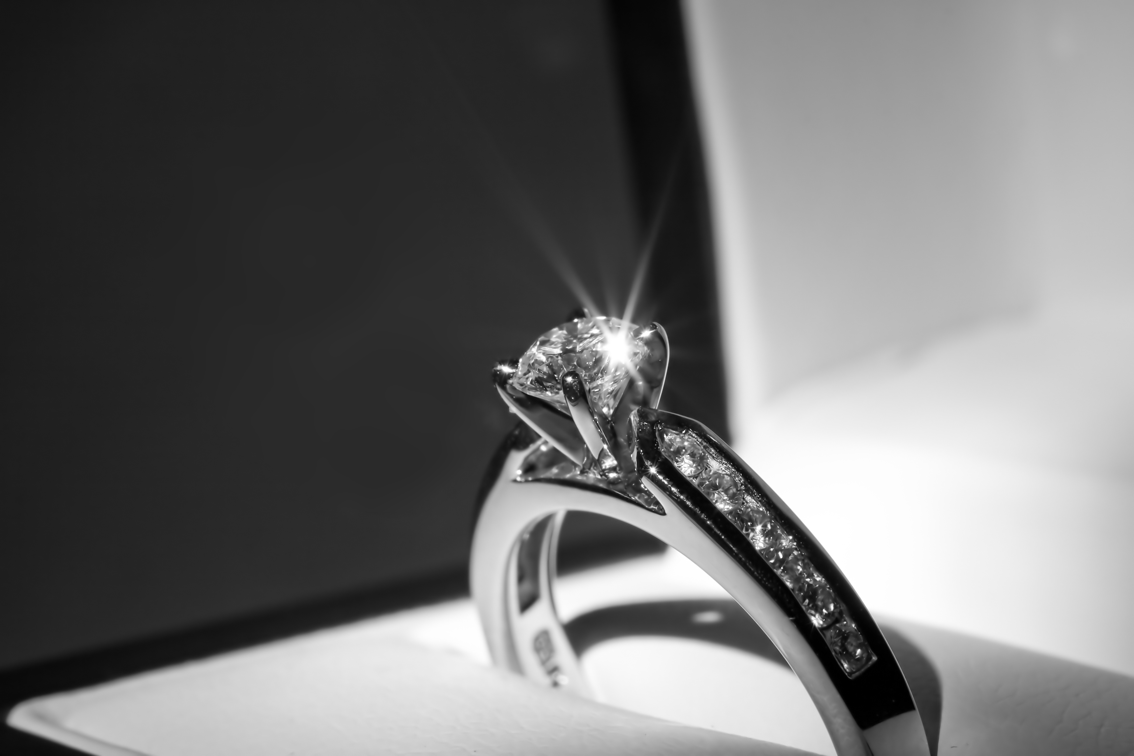 Diamond ring